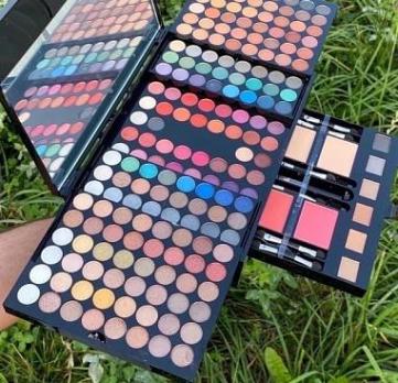 Набор косметики Gegemoon Blockbuster Makeup Palette