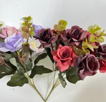 Цветы искусственные декоративные Розы + фиалки + зелень 5 веток 30 см